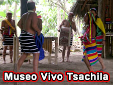 Museo Vivo Tsachilas del Bua